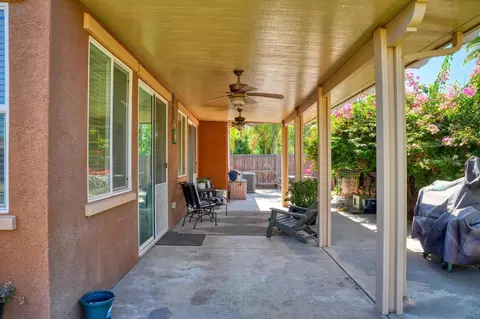 Exterior - 565 Sepp Ct, Ripon, CA 95366 photo 10 of 13