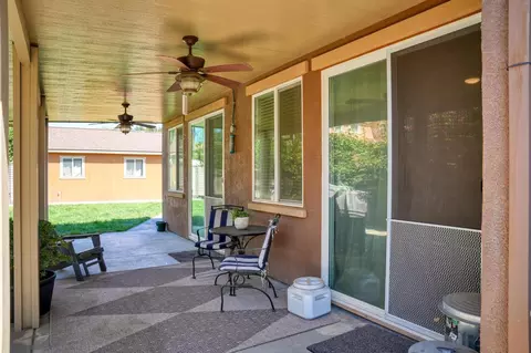 Exterior - 565 Sepp Ct, Ripon, CA 95366 photo 11 of 13