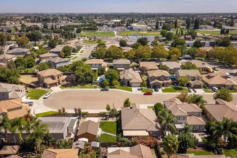 View/Area - 565 Sepp Ct, Ripon, CA 95366 photo 3 of 7