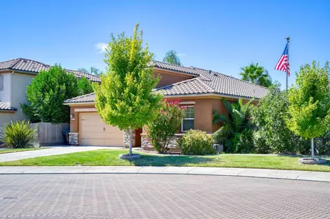 Exterior - 565 Sepp Ct, Ripon, CA 95366 photo 4 of 13