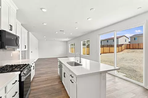 Kitchen - 237 Rafters Ct, Lincoln, CA 95648 photo 3 of 3