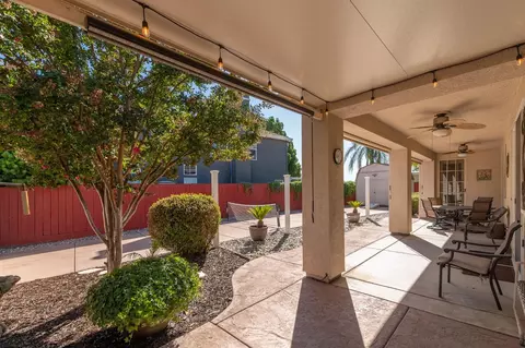 Exterior - 190 Kentucky Ct, Manteca, CA 95337 photo 14 of 15