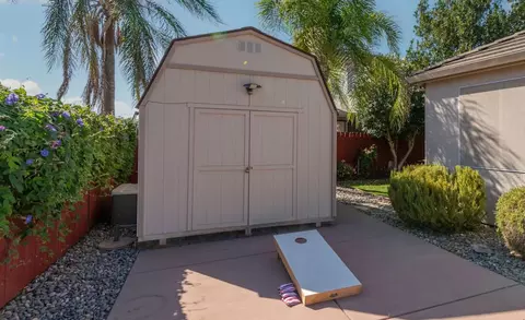 Exterior - 190 Kentucky Ct, Manteca, CA 95337 photo 11 of 15