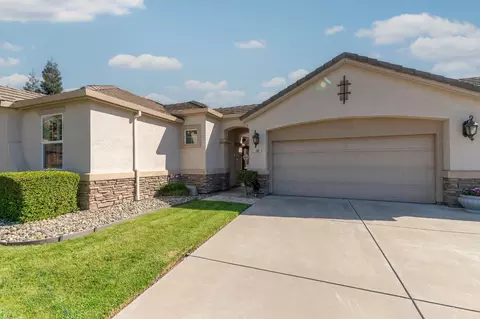 Exterior - 190 Kentucky Ct, Manteca, CA 95337 photo 2 of 15