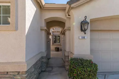 Entry Way - 190 Kentucky Ct, Manteca, CA 95337 photo 1 of 6