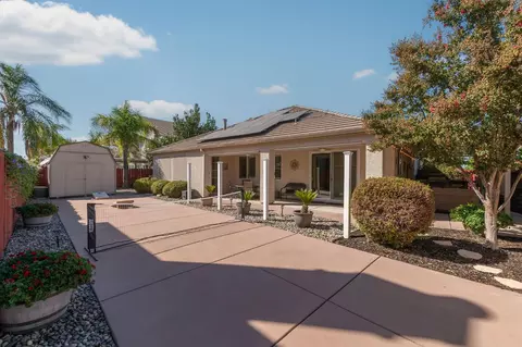Exterior - 190 Kentucky Ct, Manteca, CA 95337 photo 8 of 15