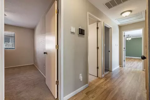 Entry Way - 2 N Pinewood Ct, Lodi, CA 95242 photo 5 of 8