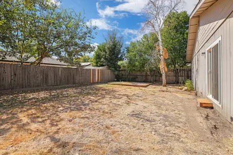 Exterior - 414 E Benjamin Holt Dr, Stockton, CA 95207 photo 3 of 3
