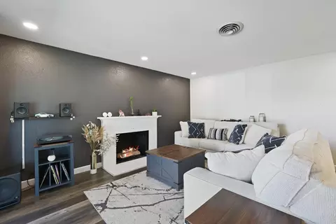 Living - 414 E Benjamin Holt Dr, Stockton, CA 95207 photo 1 of 4