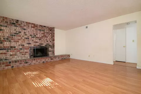 Living - 2911 Austin St #1, Davis, CA 95618 photo 2 of 3