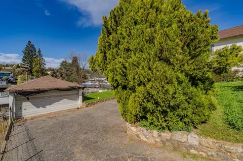 Exterior - 515 N Main St, Jackson, CA 95642 photo 11 of 12