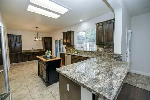 Kitchen - 2217 Lionudakis Ct, Modesto, CA 95355 photo 2 of 6