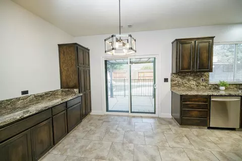 Kitchen - 2217 Lionudakis Ct, Modesto, CA 95355 photo 6 of 6