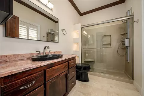Bath - 6300 Longview Dr, Placerville, CA 95667 photo 1 of 4