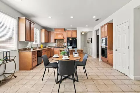 Kitchen - 1587 Maple Valley St, Manteca, CA 95336 photo 8 of 8