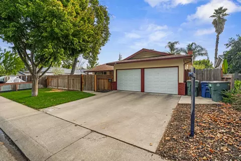 Exterior - 1016 Wolverine Way, Modesto, CA 95355 photo 3 of 11