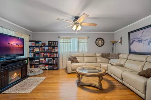 Living - 1016 Wolverine Way, Modesto, CA 95355 photo 1 of 2