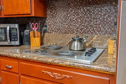 Kitchen - 1016 Wolverine Way, Modesto, CA 95355 photo 2 of 3