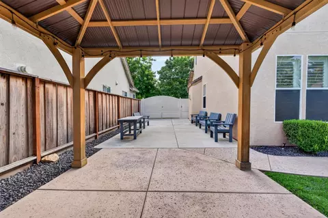 Exterior - 719 Lars Ct, Modesto, CA 95351 photo 9 of 14