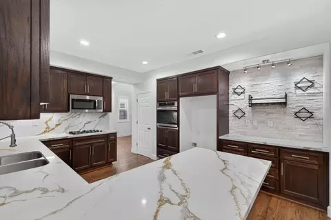 Kitchen - 719 Lars Ct, Modesto, CA 95351 photo 4 of 4