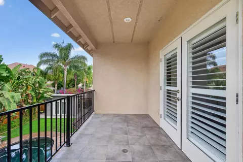 Exterior - 719 Lars Ct, Modesto, CA 95351 photo 5 of 14