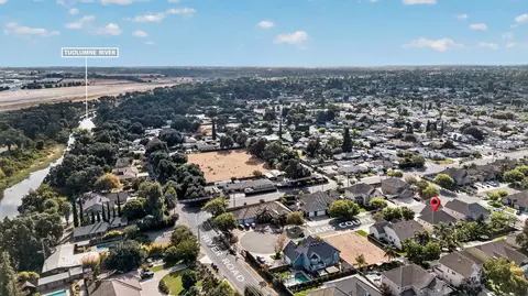 View/Area - 719 Lars Ct, Modesto, CA 95351 photo 2 of 3
