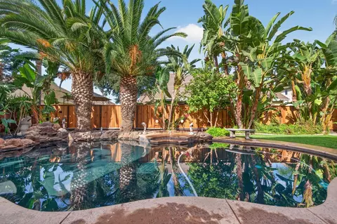 Exterior - 719 Lars Ct, Modesto, CA 95351 photo 11 of 14