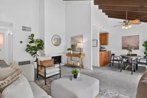 641 Woodside Sierra #4, Sacramento, CA 95825
