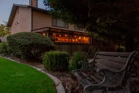 Exterior - 664 Shadowview Ct, Turlock, CA 95382 photo 3 of 10