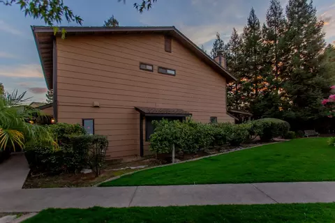 Exterior - 664 Shadowview Ct, Turlock, CA 95382 photo 8 of 10
