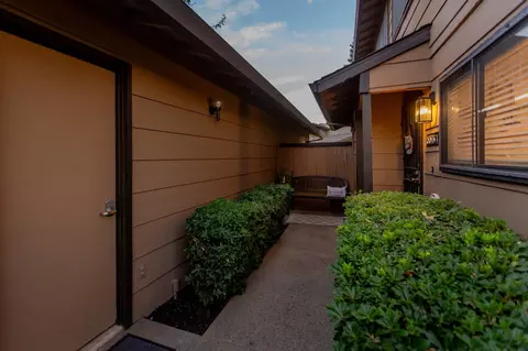 Exterior - 664 Shadowview Ct, Turlock, CA 95382 photo 10 of 10