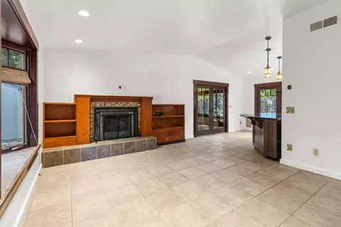 Living - 9544 Central Ave, Folsom, CA 95630 photo 3 of 5