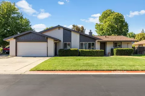 2254 Windward Ln, Rancho Cordova, CA 95670