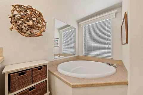 Bath - 81 Mesa De Oro Cir, Sutter Creek, CA 95685 photo 3 of 3
