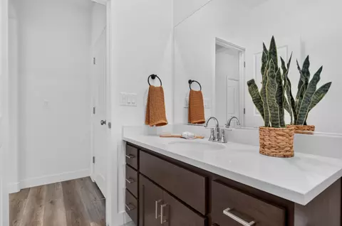 Bath - 3608 Silver Pine Ln, Rocklin, CA 95677 photo 7 of 7