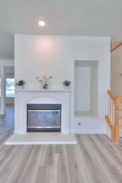 Living - 2235 Tahoe Cir, Tracy, CA 95376 photo 5 of 12
