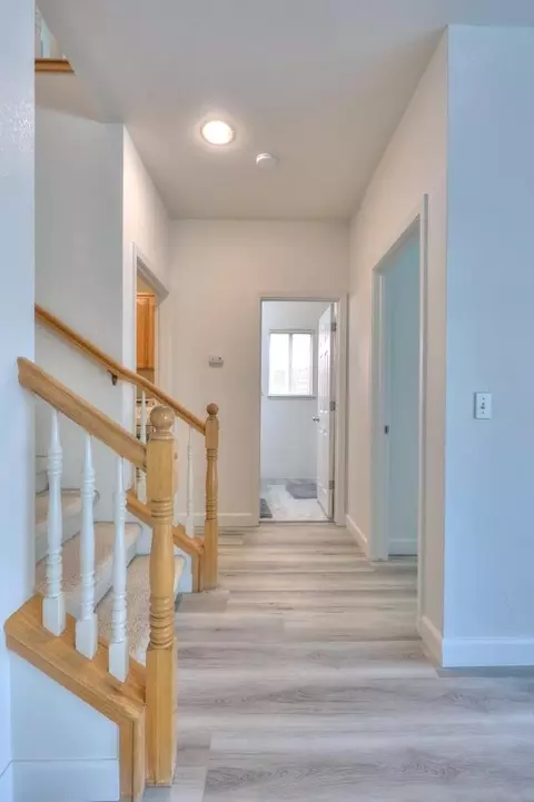 Entry Way - 2235 Tahoe Cir, Tracy, CA 95376 photo 2 of 8
