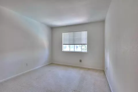 Bedroom - 2235 Tahoe Cir, Tracy, CA 95376 photo 3 of 10