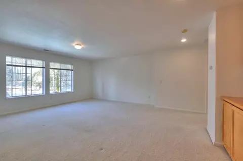 Living - 2235 Tahoe Cir, Tracy, CA 95376 photo 10 of 12