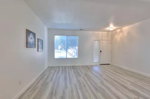 Living - 2235 Tahoe Cir, Tracy, CA 95376 photo 3 of 12