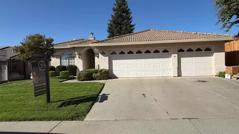 1390 Ranch House, Oakdale, CA 95361