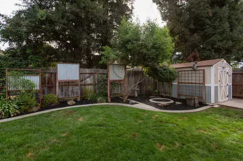 Exterior - 2520 Carmichael, Turlock, CA 95382 photo 7 of 10