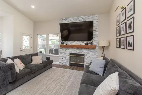 Living - 2520 Carmichael, Turlock, CA 95382 photo 1 of 2