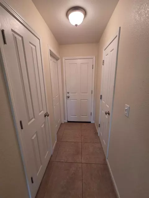 Entry Way - 111 Seergreen Way, Folsom, CA 95630 photo 1 of 6