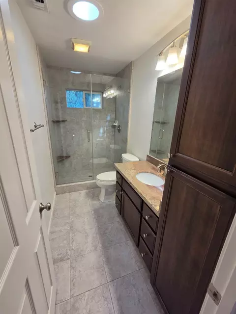 Bath - 111 Seergreen Way, Folsom, CA 95630 photo 9 of 12
