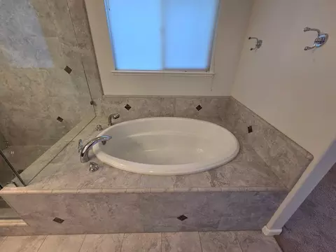 Bath - 111 Seergreen Way, Folsom, CA 95630 photo 6 of 12