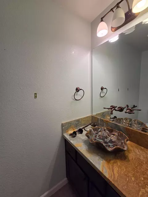 Bath - 111 Seergreen Way, Folsom, CA 95630 photo 2 of 12