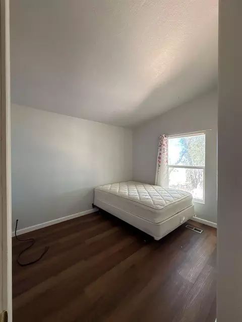 Bedroom - 7747 Doster Rd, Mountain Ranch, CA 95246 photo 2 of 5
