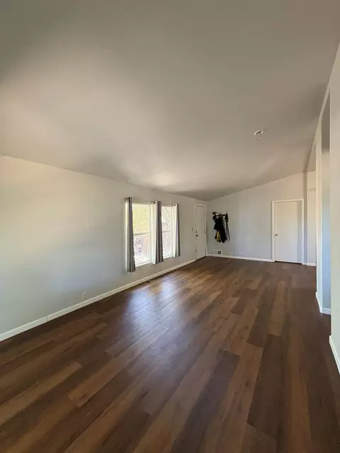 Living - 7747 Doster Rd, Mountain Ranch, CA 95246 photo 2 of 4