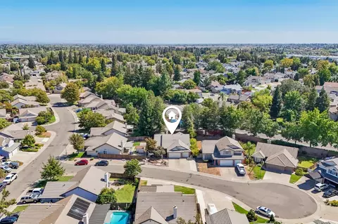 View/Area - 8410 Clear Valley Ct, Antelope, CA 95843 photo 3 of 6